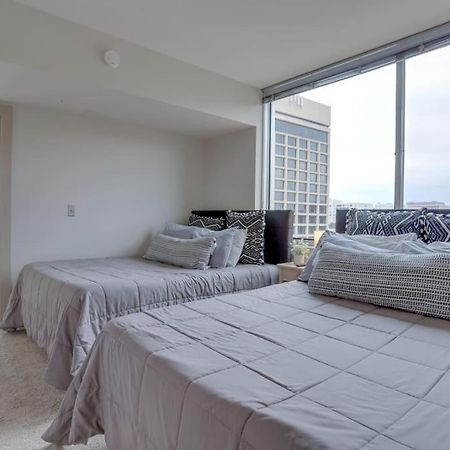 Wonderful 2Br Apartment At Crystal City Арлингтън Екстериор снимка
