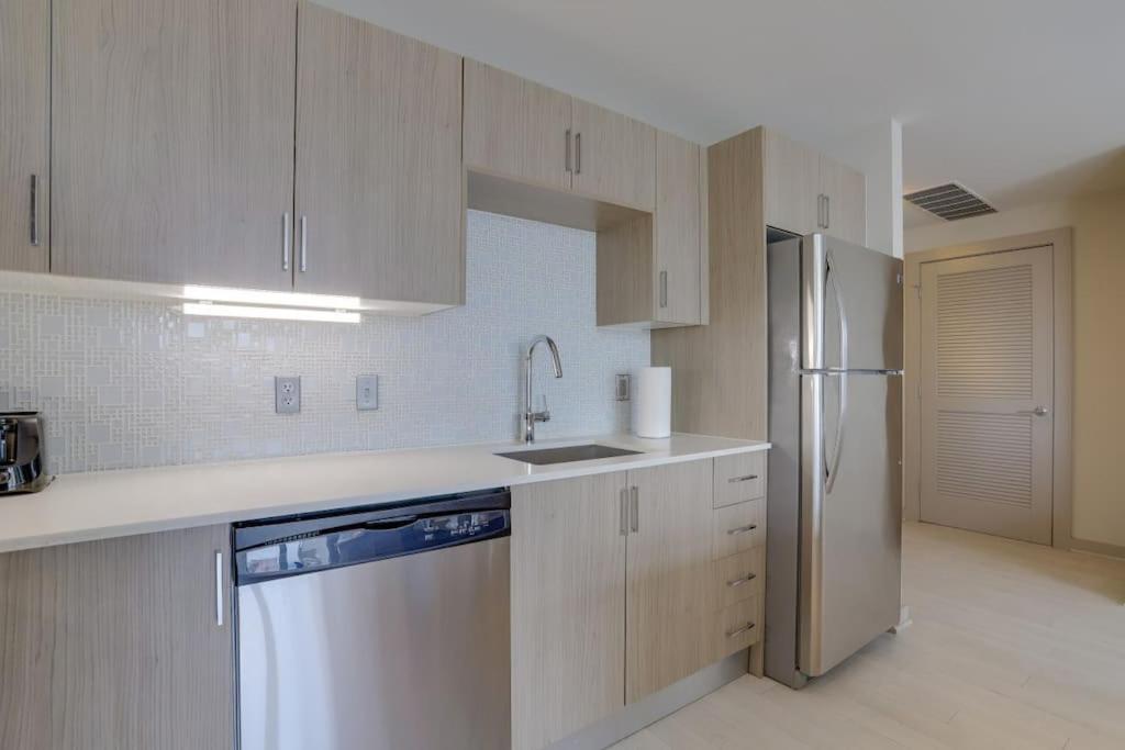 Wonderful 2Br Apartment At Crystal City Арлингтън Екстериор снимка