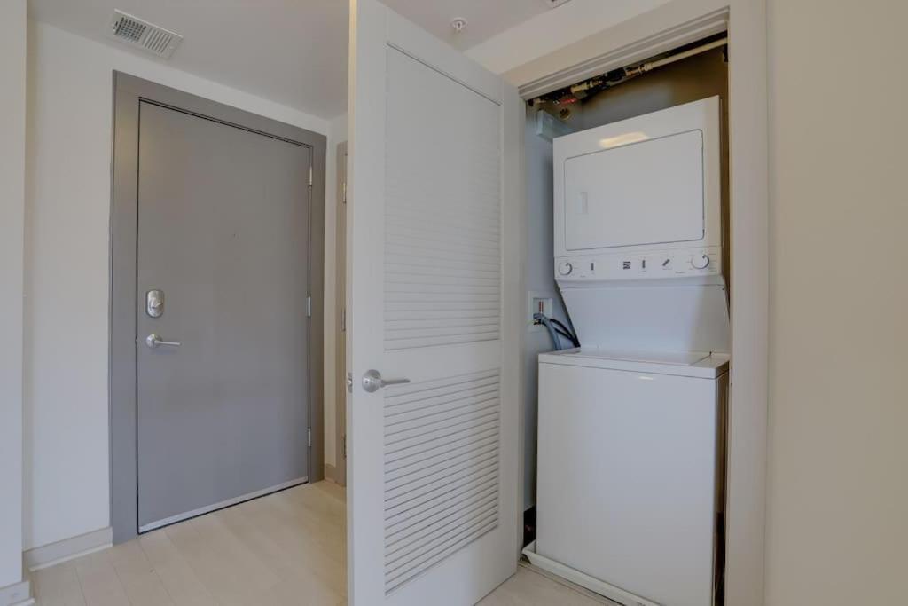 Wonderful 2Br Apartment At Crystal City Арлингтън Екстериор снимка