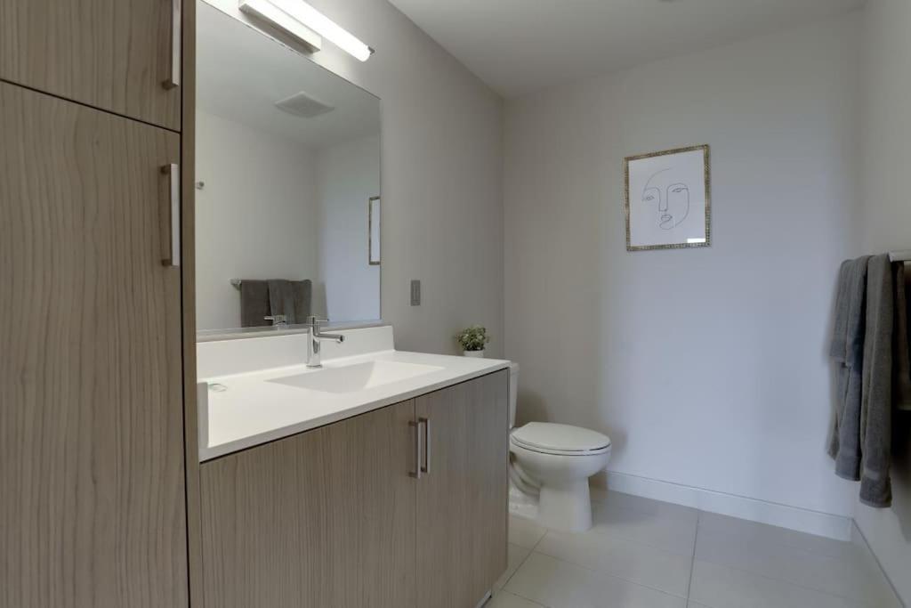 Wonderful 2Br Apartment At Crystal City Арлингтън Екстериор снимка