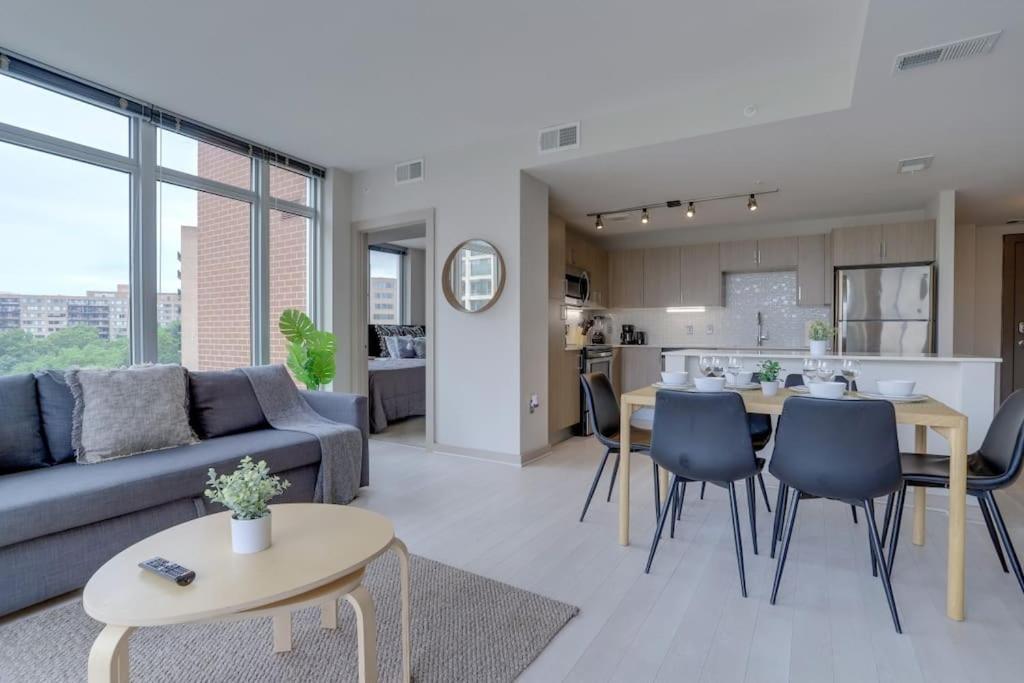 Wonderful 2Br Apartment At Crystal City Арлингтън Екстериор снимка