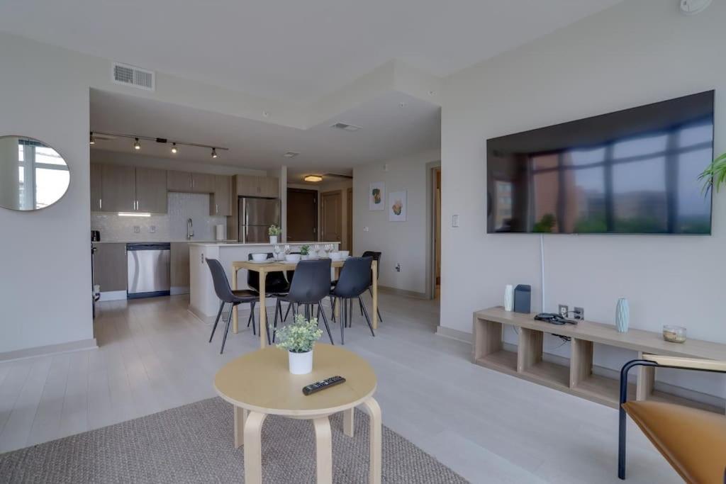 Wonderful 2Br Apartment At Crystal City Арлингтън Екстериор снимка